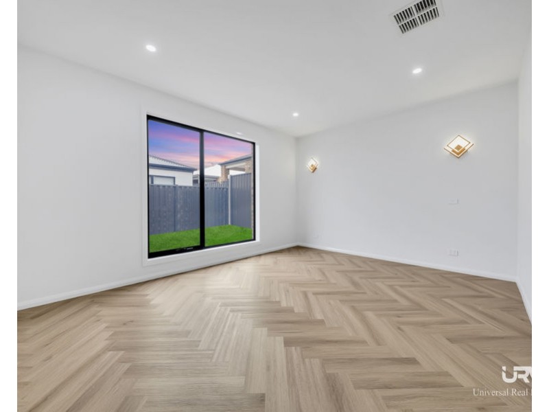 6 Caseys Way, Donnybrook VIC 3064