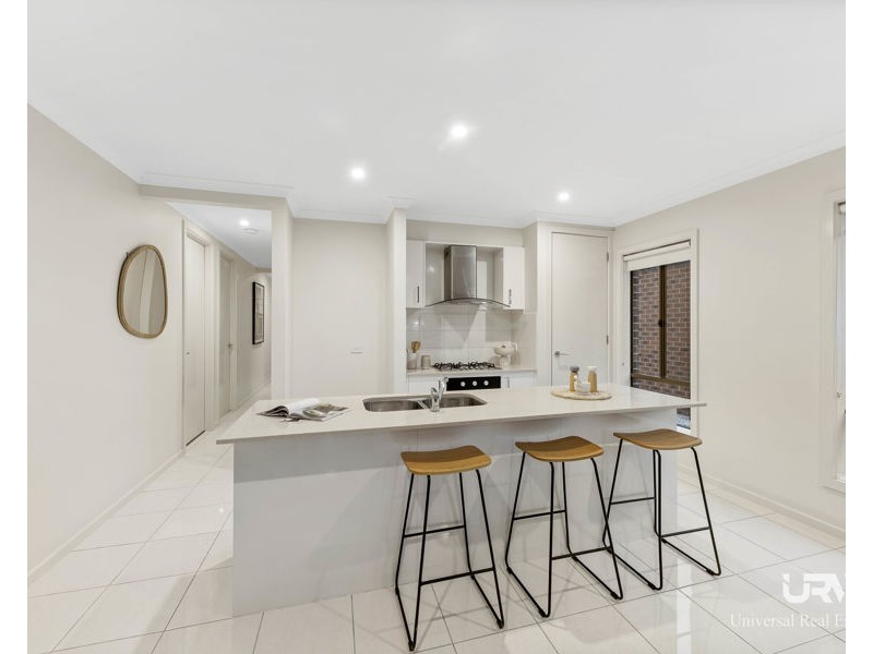 49 Millicent Drive, Craigieburn VIC 3064
