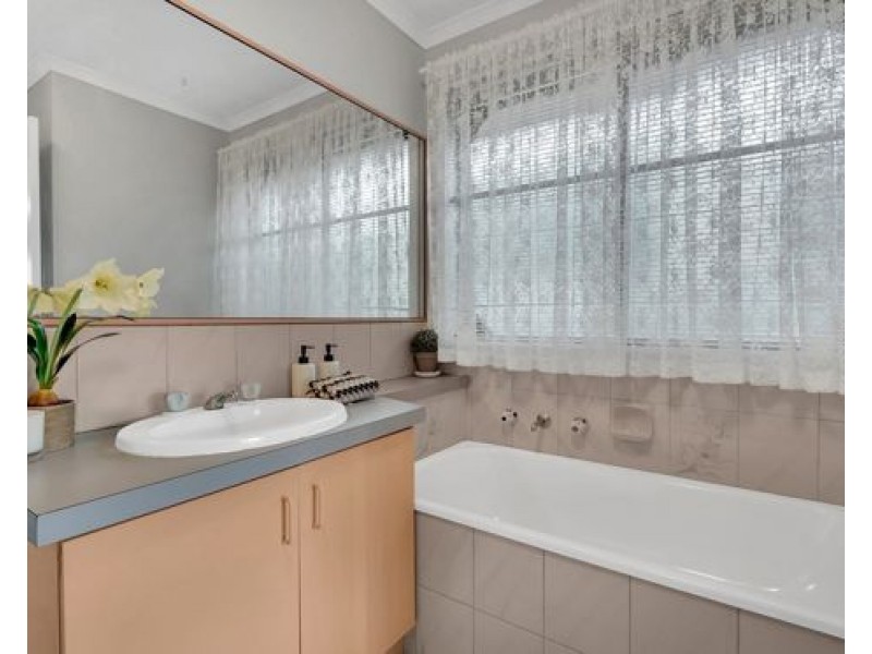 9 Edington Way, Craigieburn VIC 3064