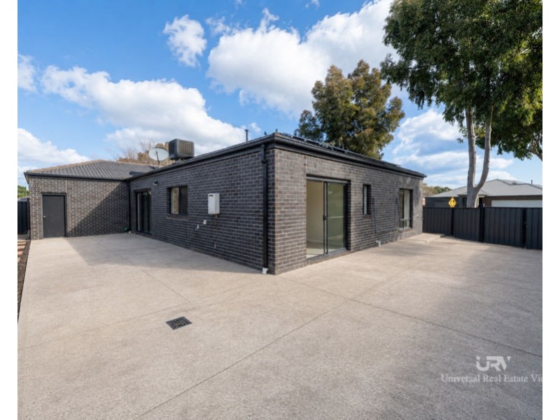 19 Watergum Avenue, Craigieburn VIC 3064