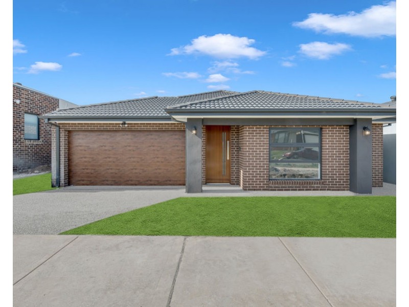 66 Madura Promenade, Mickleham VIC 3064
