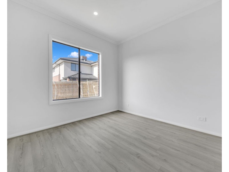 66 Madura Promenade, Mickleham VIC 3064