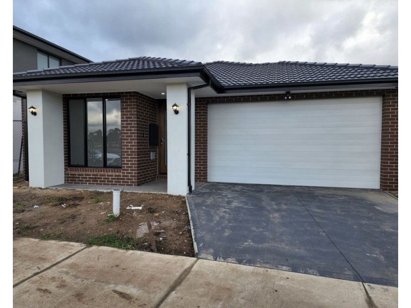 41 Alloca Crescent, Donnybrook VIC 3064