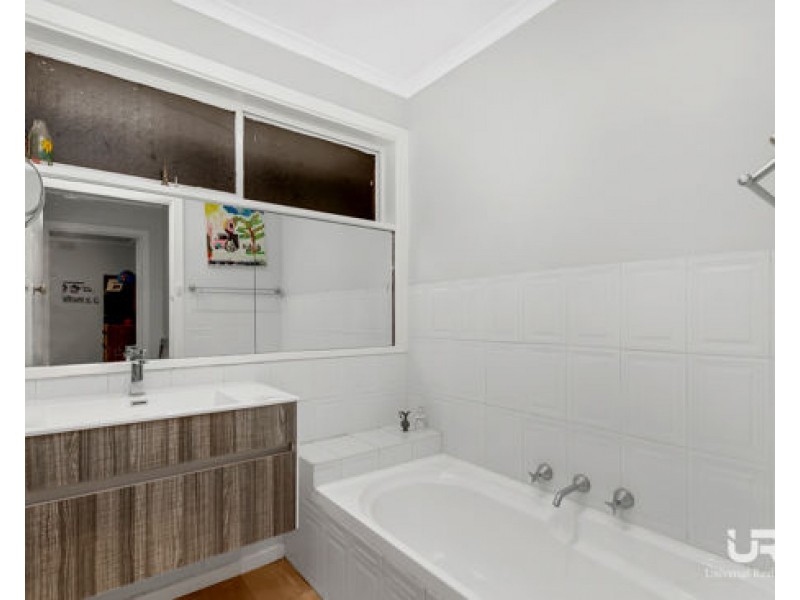 29 Lee Street, Craigieburn VIC 3064