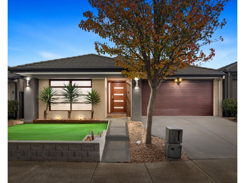95 Moorpark Drive, Craigieburn VIC 3064