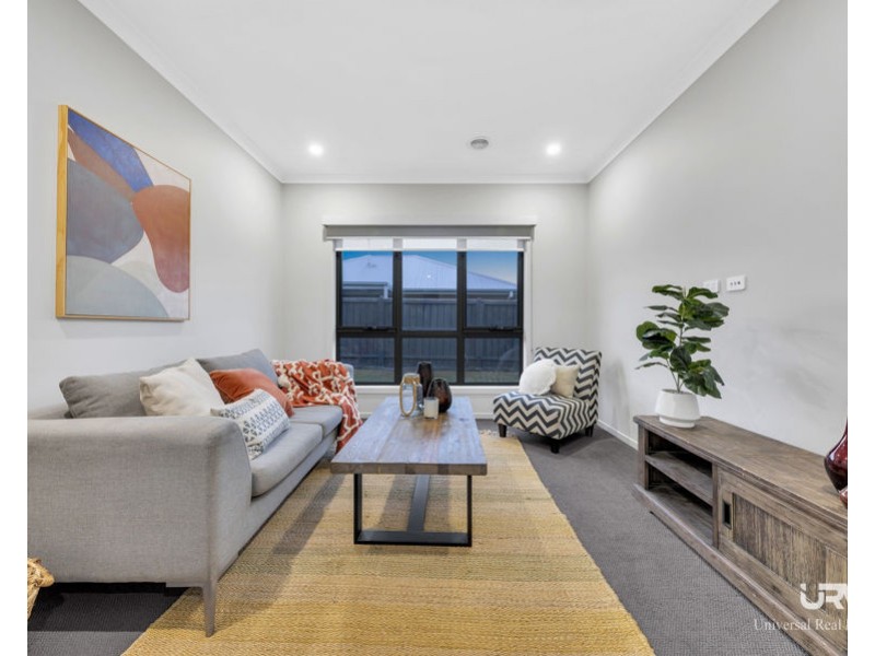 4 Amtor St, Wollert VIC 3750