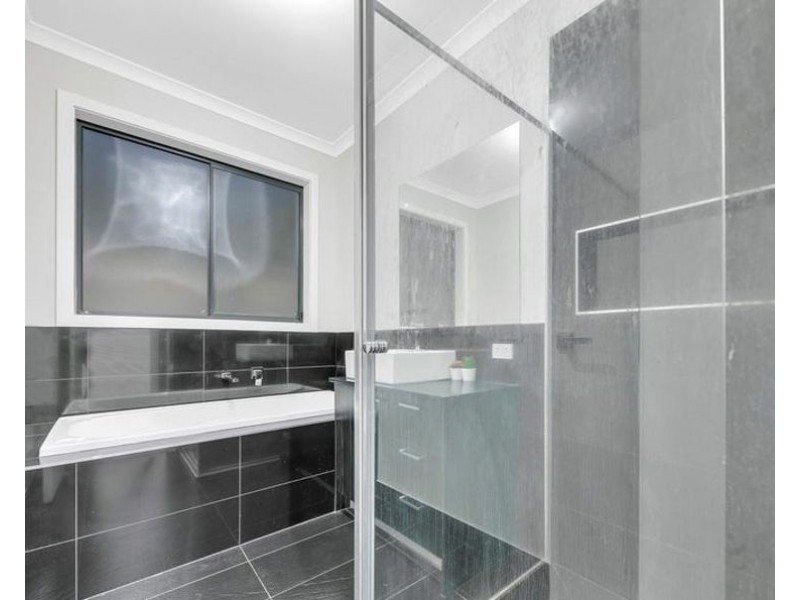 94 Stettler Boulevard, Mickleham VIC 3064
