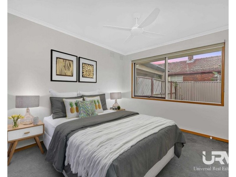17 Carlisle, Craigieburn VIC 3064