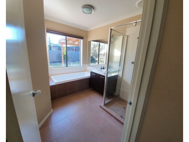 67 Newbury Bvd, Craigieburn VIC 3064