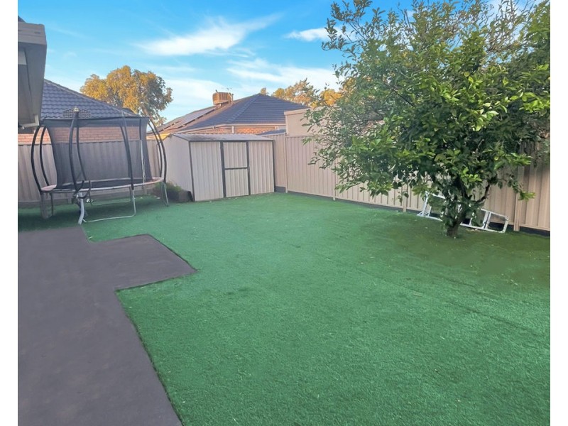 10 Taunton Place, Craigieburn VIC 3064