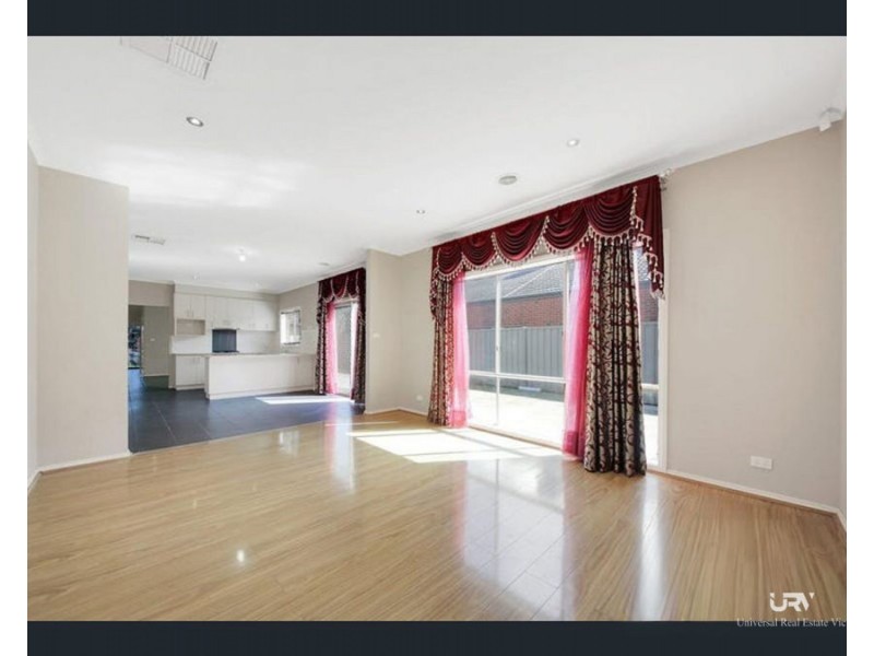 14 Princes Circuit, Craigieburn VIC 3064