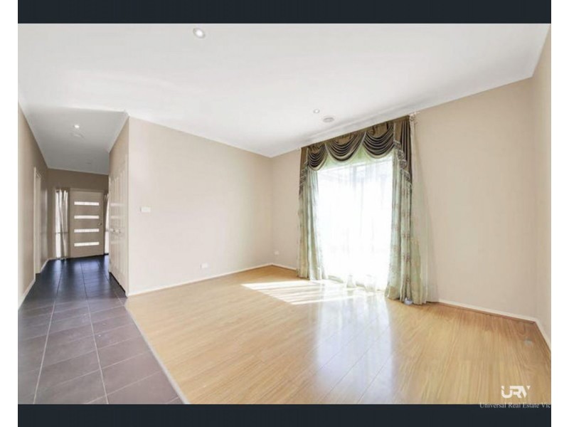 14 Princes Circuit, Craigieburn VIC 3064