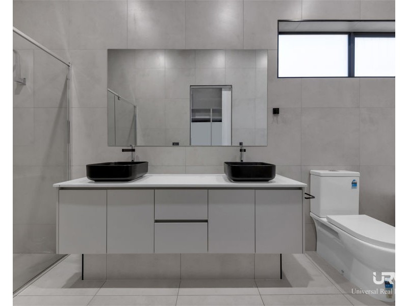20 Regal Rise, Craigieburn VIC 3064