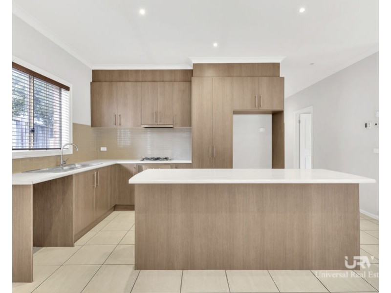 3 Hibernia Place, Craigieburn VIC 3064