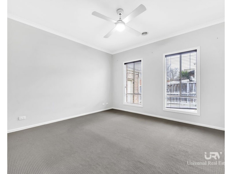3 Hibernia Place, Craigieburn VIC 3064
