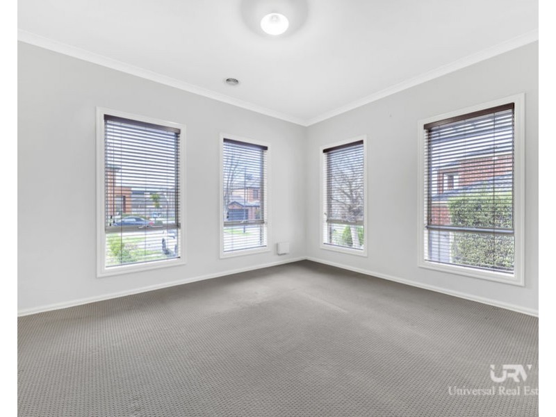 3 Hibernia Place, Craigieburn VIC 3064