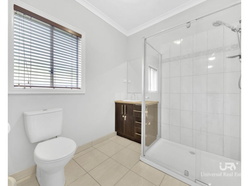 3 Hibernia Place, Craigieburn VIC 3064