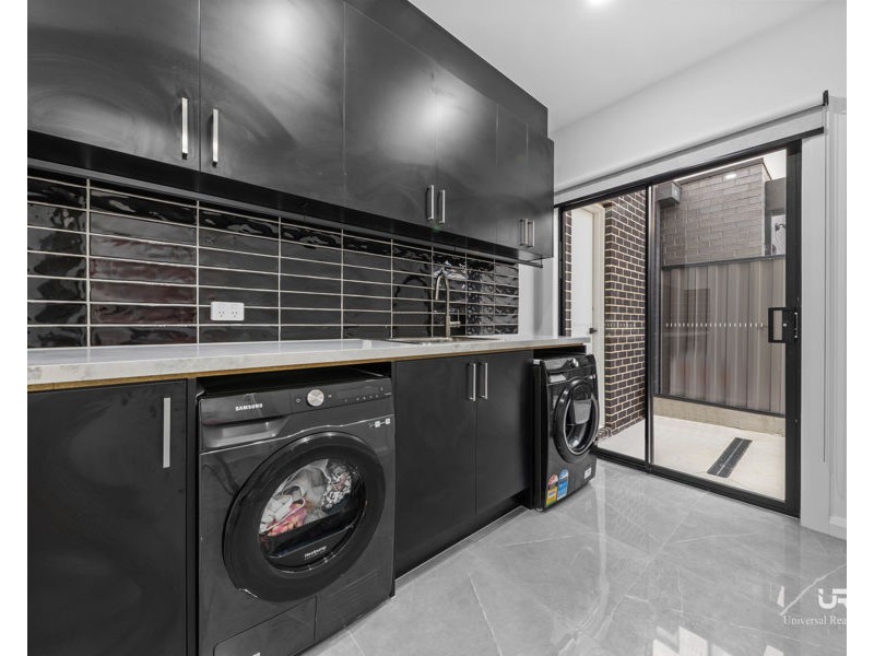 10 Reef Street, Craigieburn VIC 3064