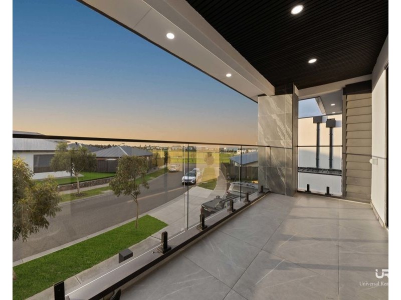 10 Reef Street, Craigieburn VIC 3064
