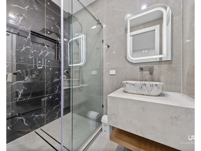 10 Reef Street, Craigieburn VIC 3064