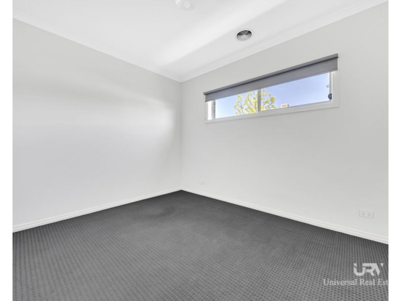 14 Gundagai Circuit, Kalkallo VIC 3064