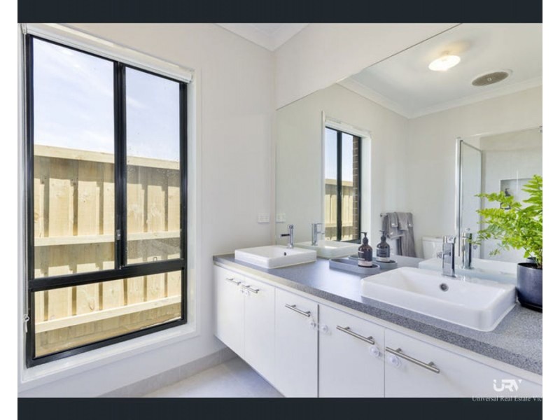 6 Leila Street, Werribee VIC 3030
