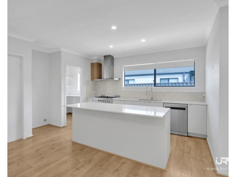 11 Flame Rd, Kalkallo VIC 3064