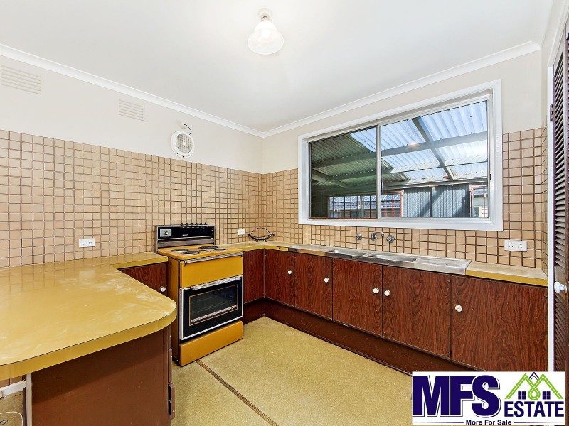 47 WILLIAM STREET, St Albans VIC 3021