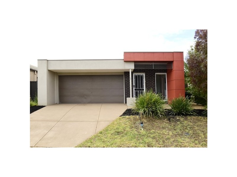 23 Ashgrove Drive, Deer Park VIC 3023