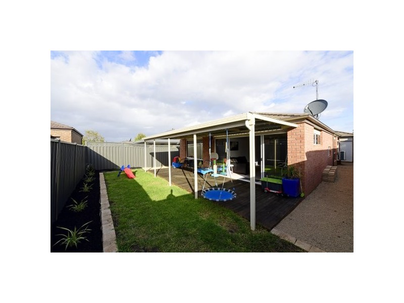 23 Ashgrove Drive, Deer Park VIC 3023