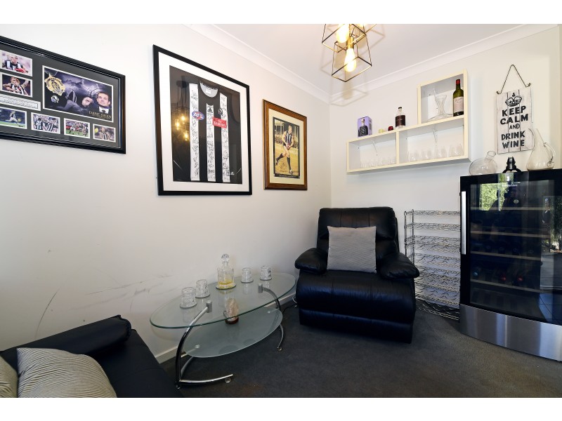 27 Hatfield Place, Deer Park VIC 3023