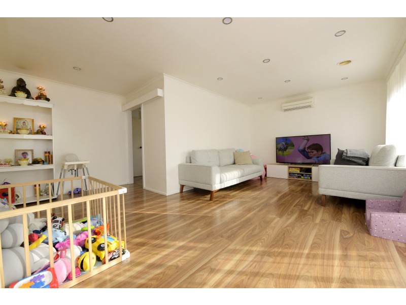 63 Grevillea Road, Kings Park VIC 3021