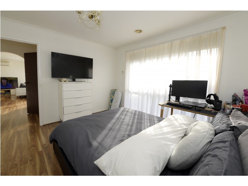 63 Grevillea Road, Kings Park VIC 3021