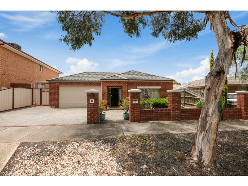 13 Keiwa Place, Taylors Hill VIC 3037