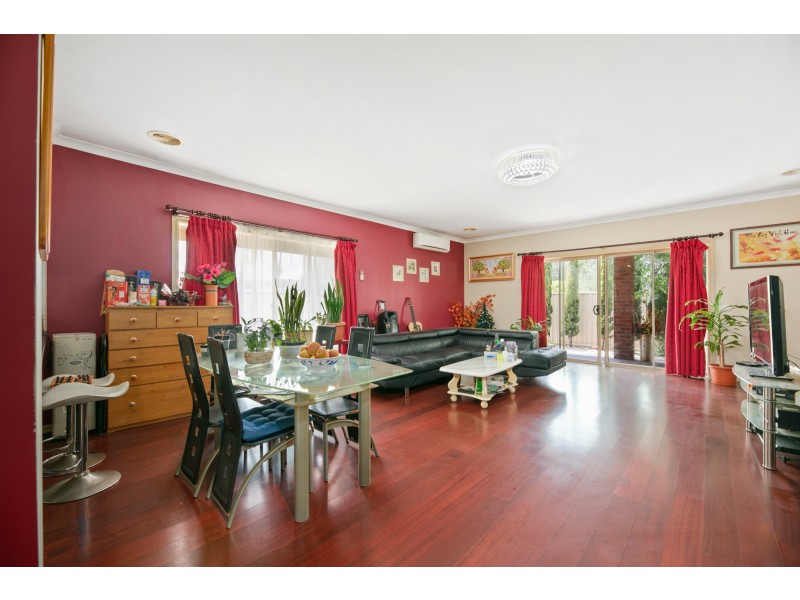 13 Keiwa Place, Taylors Hill VIC 3037