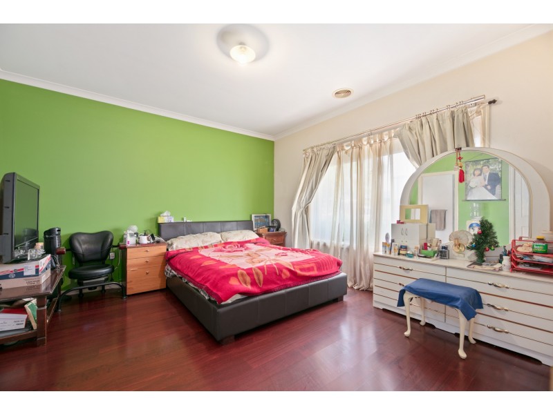 13 Keiwa Place, Taylors Hill VIC 3037