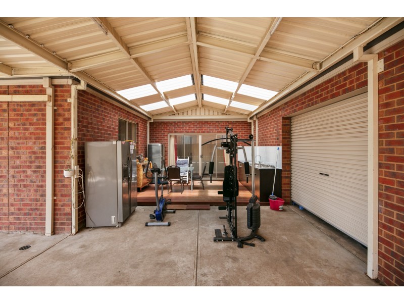 13 Keiwa Place, Taylors Hill VIC 3037
