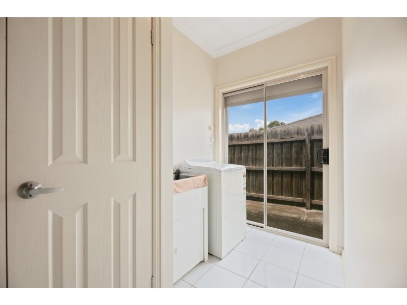 13 Keiwa Place, Taylors Hill VIC 3037