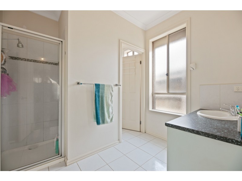 13 Keiwa Place, Taylors Hill VIC 3037