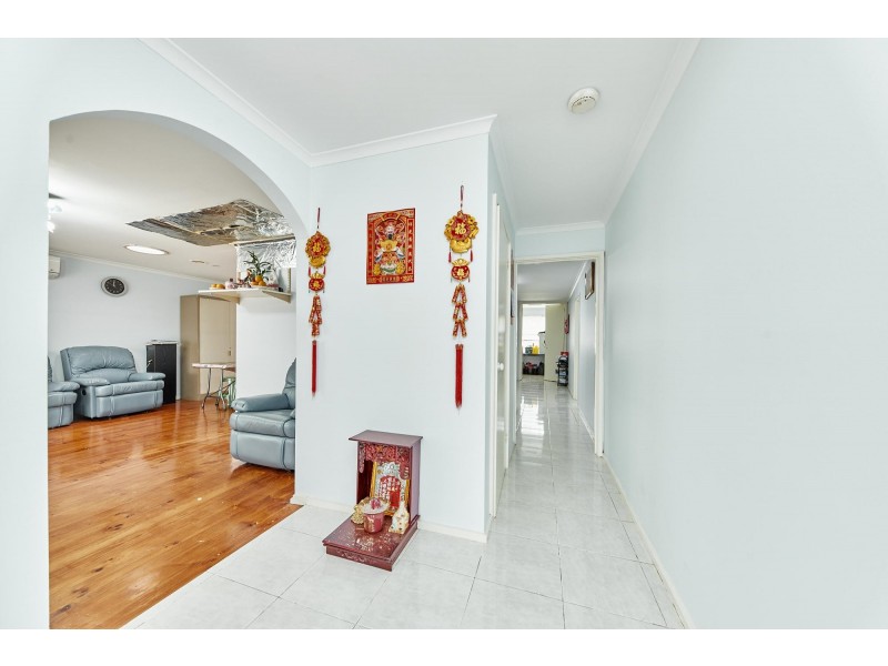 38 Wintersun Drive, Albanvale VIC 3021