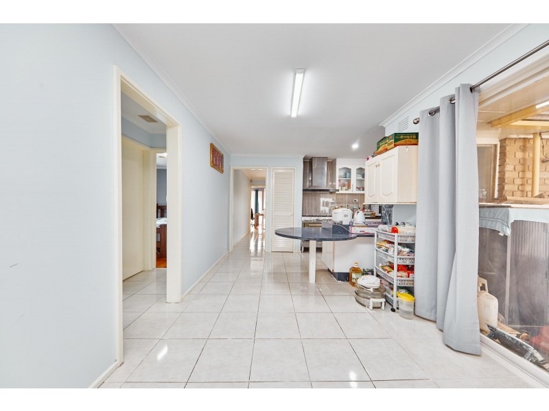38 Wintersun Drive, Albanvale VIC 3021
