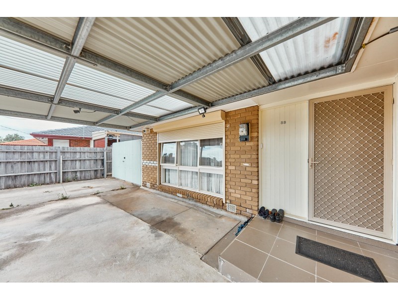 38 Wintersun Drive, Albanvale VIC 3021