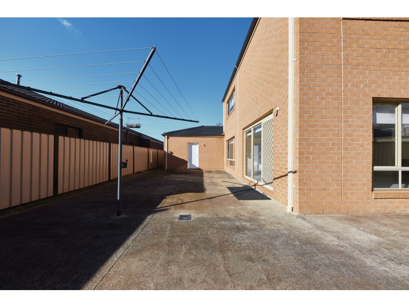 17 Levenia Street, St Albans VIC 3021