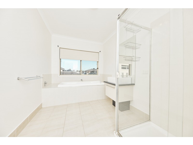 17 Levenia Street, St Albans VIC 3021