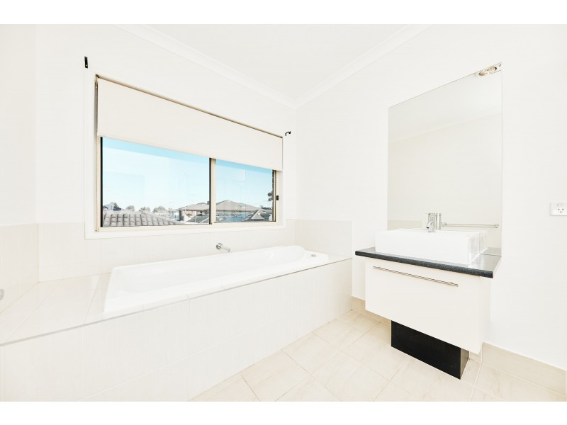 17 Levenia Street, St Albans VIC 3021