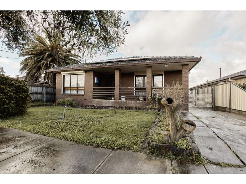 13 Derson Street, St Albans VIC 3021