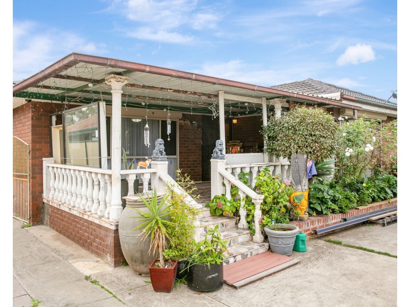 58 Main Road East, St Albans VIC 3021