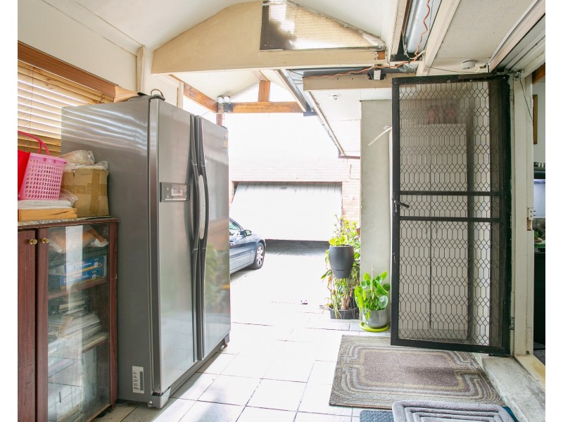 58 Main Road East, St Albans VIC 3021