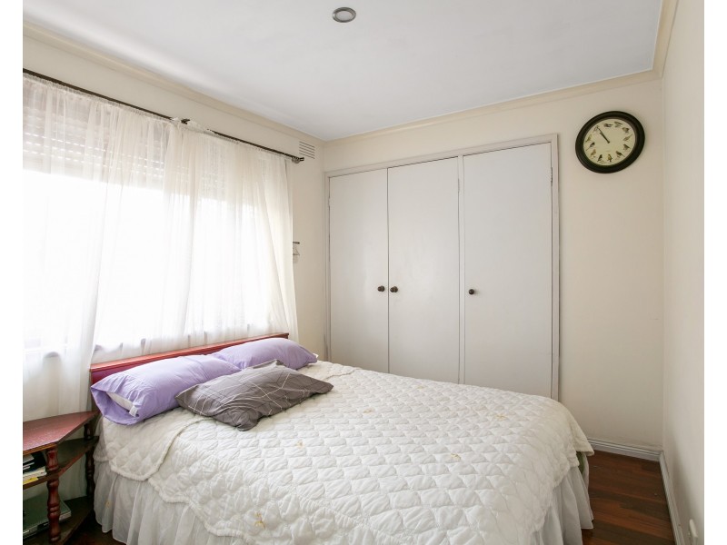 58 Main Road East, St Albans VIC 3021