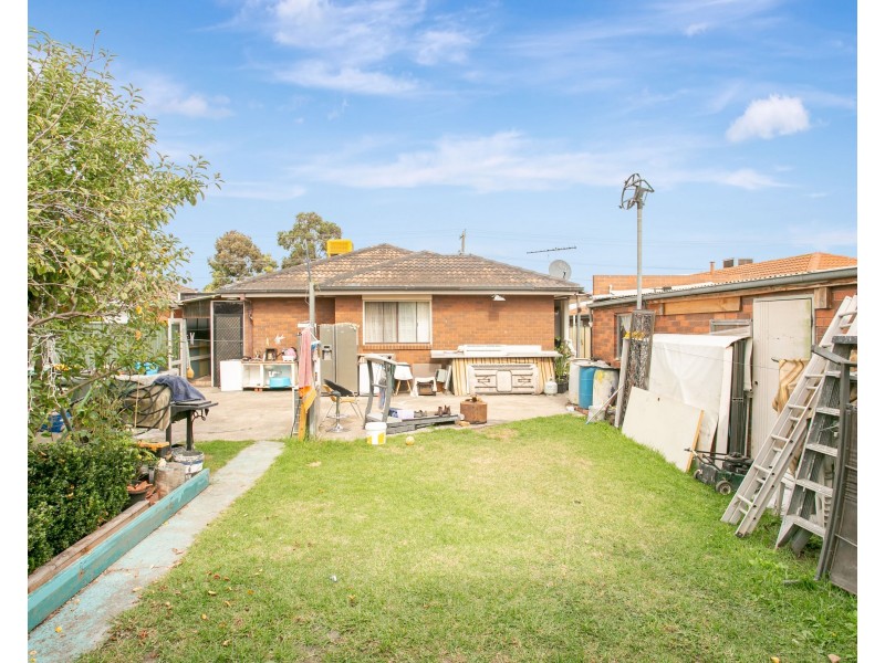 58 Main Road East, St Albans VIC 3021